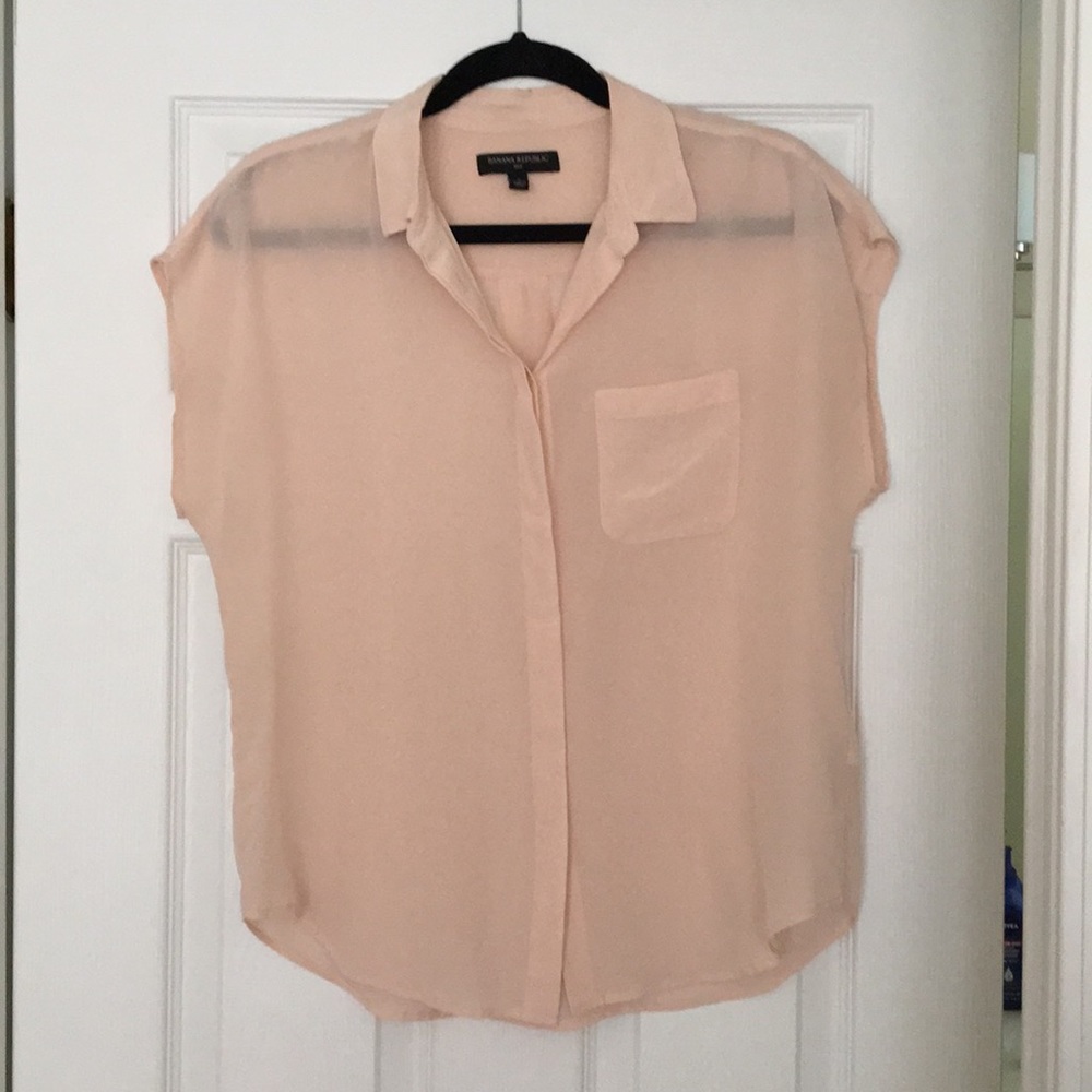 Banana Republic light pink silk blouse